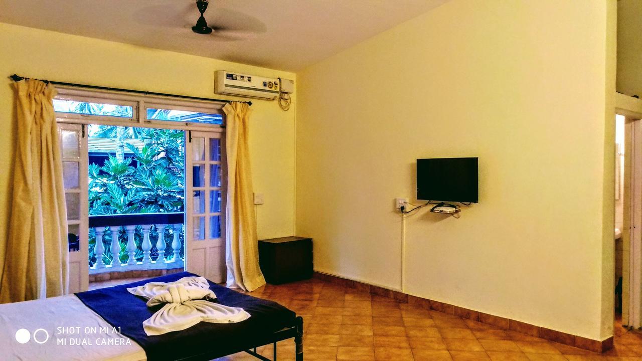 Hotel Sunny Holiday Homes *
